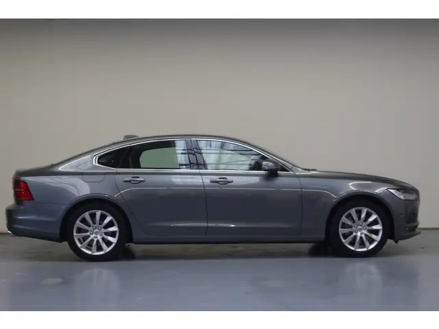 Volvo S90 3