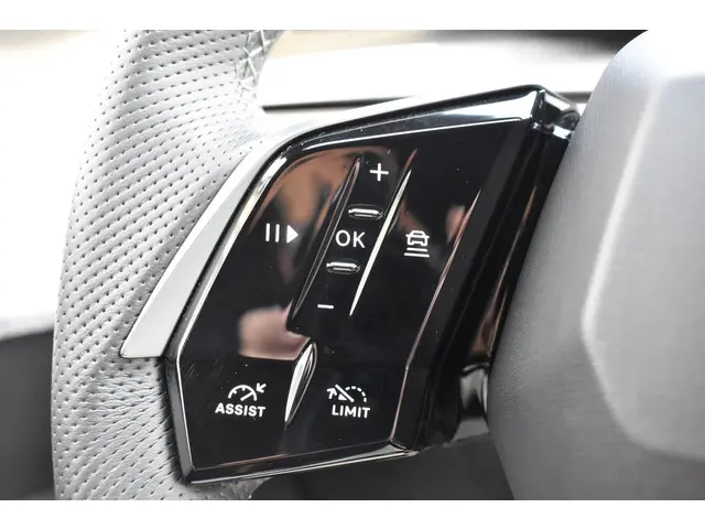 Peugeot 3008 Hybrid 136 EAT6 GT 2024 Hybride Benzine 30