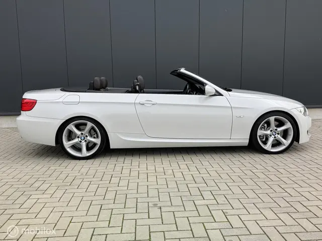 BMW 3 Serie Cabrio 335i High Executive 2013 Benzine 14