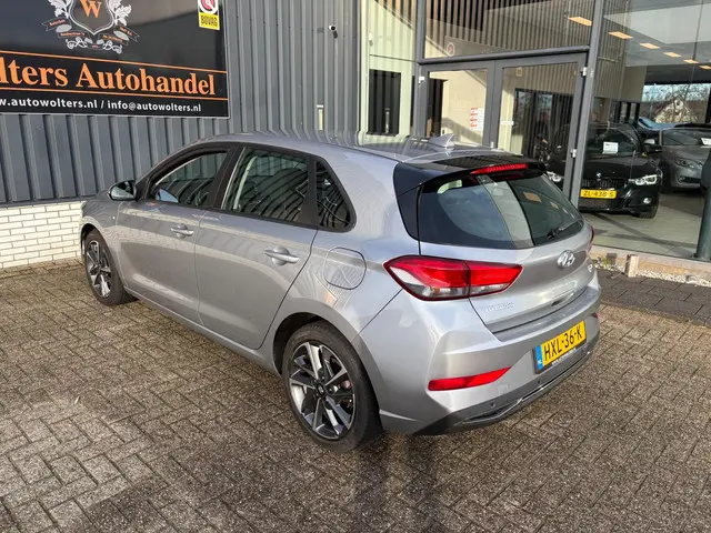 Hyundai i30 1.0 T-GDi MHEV Comfort 2023 Hybride Benzine 7