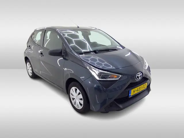 Toyota Aygo 1.0 VVT-i x-fun 2020 Benzine 8