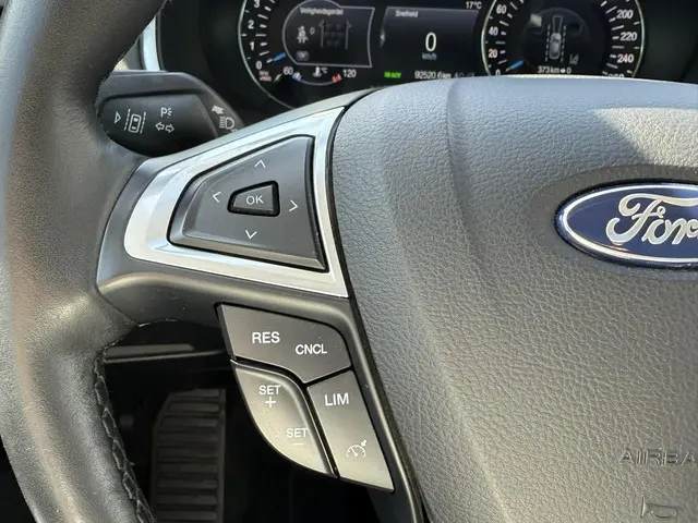 Ford S-Max 2.5 FHEV Titanium 7pers 2022 Hybride Benzine 12