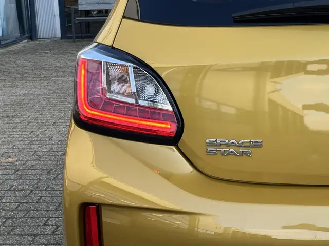 Mitsubishi Space Star 1.2 Active 2020 Benzine 33