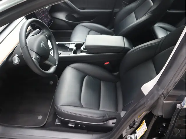 Tesla Model 3 Standard RWD Plus 60 kWh 2020 Elektrisch 15