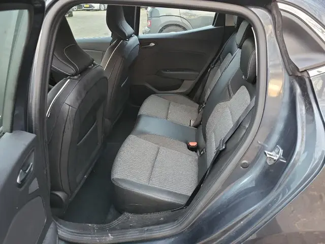 Renault Clio 1.0 TCe Intens 2021 Benzine 8