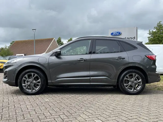 Ford Kuga 2.5 PHEV ST-Line X 2024 Hybride Benzine 4