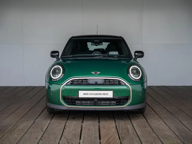 MINI 5-Deurs 3