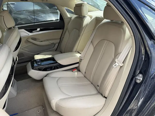 Audi A8 3.0 TDI quattro Lang Comfort Edition 2016 Diesel 12