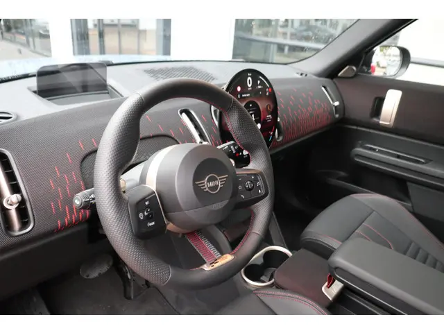 MINI Countryman C John Cooper Works 2025 Benzine 12