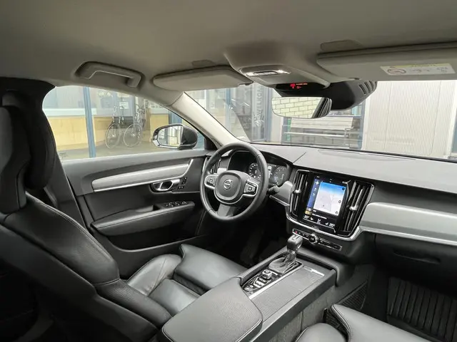 Volvo S90 2.0 T4 Inscription 2018 Benzine 43