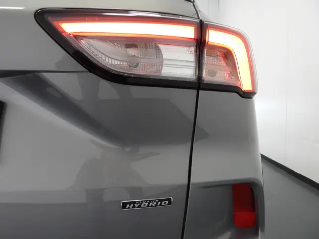 Ford Kuga 2.5 PHEV Plug-In ST-Line 2022 Hybride Benzine 32