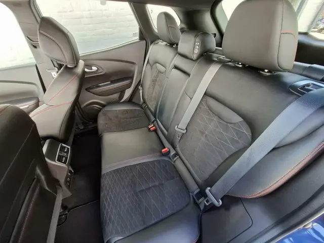 Renault Kadjar TCe 160pk Black Edition 2019 Benzine 35