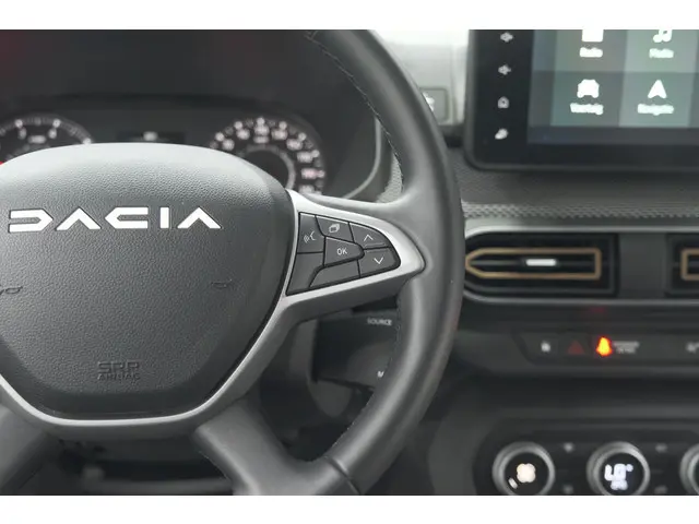Dacia Sandero Stepway TCe 90 Expression 2024 Benzine 32