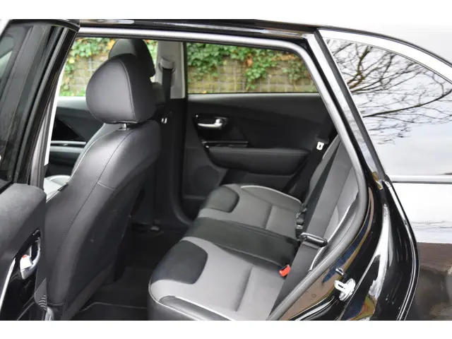 Kia e-Niro DynamicPlusLine 64 kWh 2022 Elektrisch 8