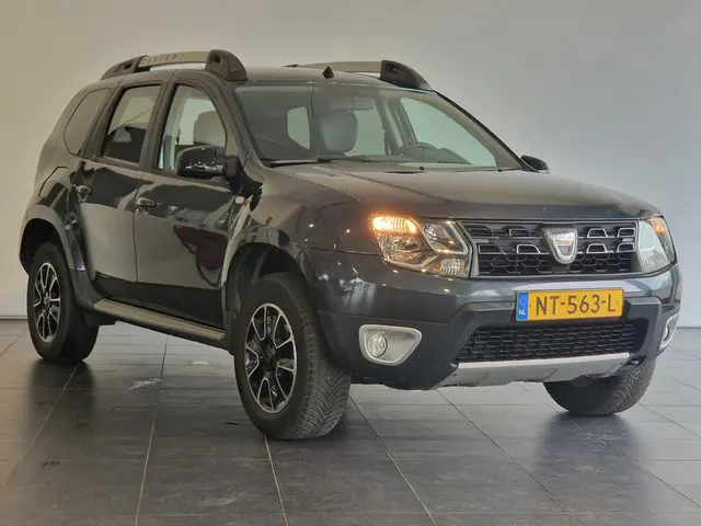 Dacia Duster 1.2 TCe 4x2 Blackshadow 2017 Benzine 4