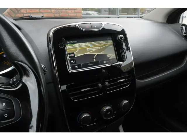 Renault Clio 0.9 TCe Expression 2014 Benzine 7