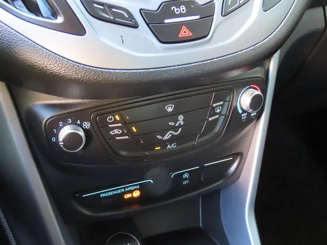 Ford B-MAX 1.0 EcoBoost Style *Navigatie ! 2015 Benzine 17