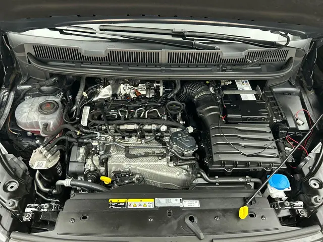 Volkswagen Caddy Cargo Maxi 2.0 TDI Style 2024 Diesel 27