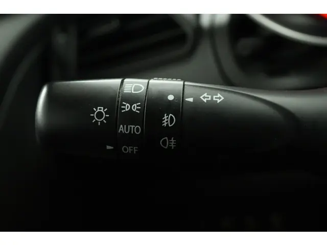 Suzuki Swift 1.0 Stijl Smart Hybrid 2019 Benzine 31