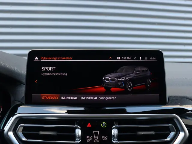 BMW iX3 Executive 2023 Elektrisch 30