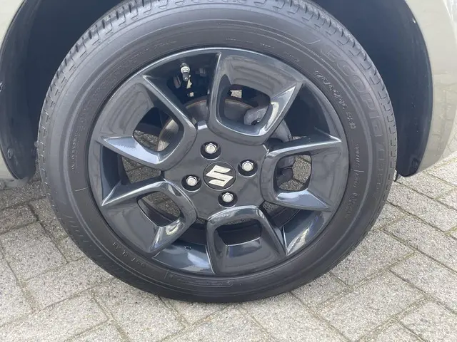 Suzuki Ignis 1.2 Smart Hybrid Comfort 2023 Benzine 4