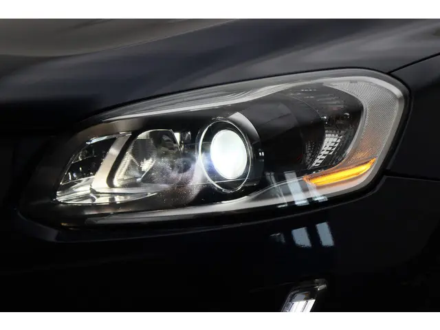 Volvo XC60 2.0 T5 FWD Summum 2014 Benzine 25