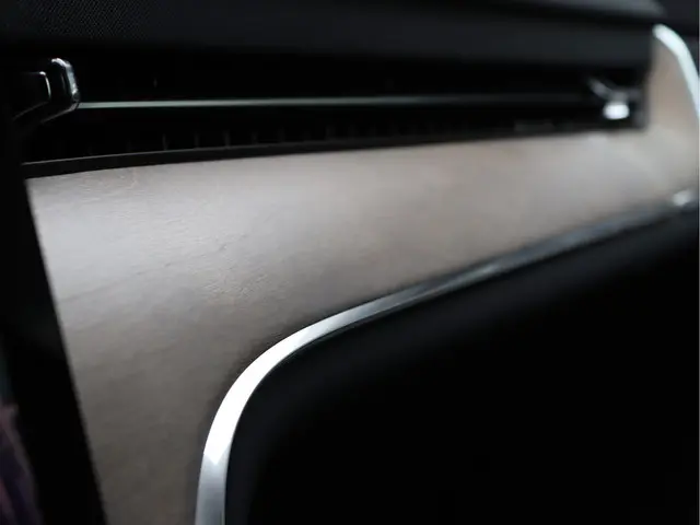 Volvo EX90 Twin Motor Ultra 7P 111kWh 2025 Elektrisch 75