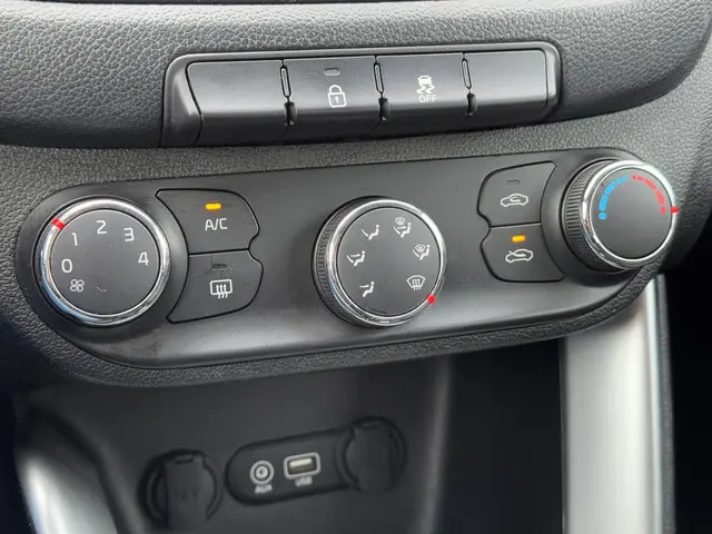 Kia cee'd 1.0 T-GDi First Edition 2016 Benzine 17
