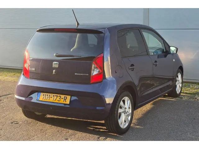 SEAT Mii 1.0 Sport Connect 2015 Benzine 8