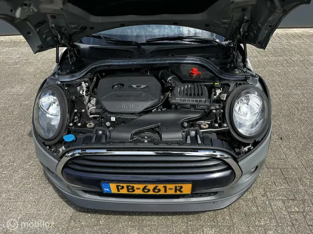 MINI Cooper Mini 1.5 NAVI/CRUISE/PDC 2017 Benzine 17