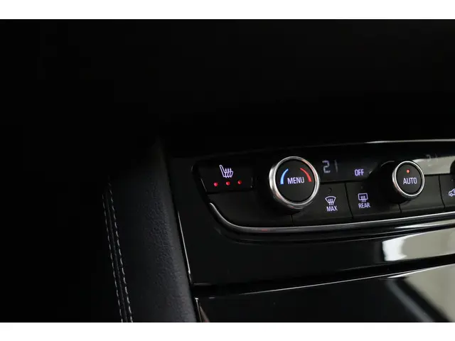 Opel Grandland X 1.2 Turbo Innovation 2019 Benzine 24