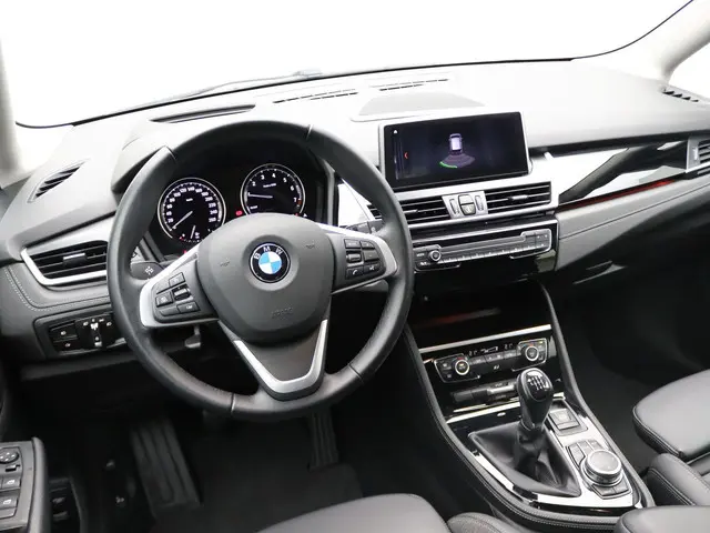 BMW 2 Serie Gran Tourer 216i 7p. 2022 Benzine 14