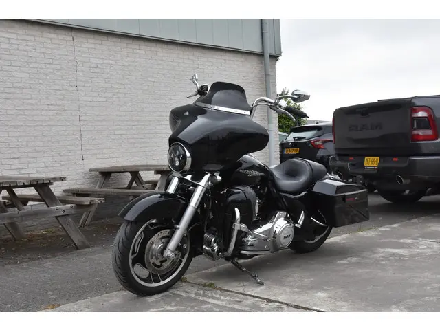 Harley-Davidson Street Glide 103 FLHX 2012 Benzine 5