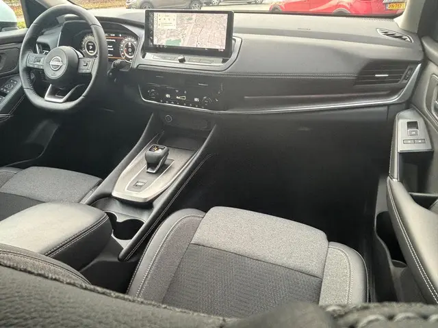 Nissan QASHQAI MHEV 158 Xtronic N-Connecta 2024 Benzine 6
