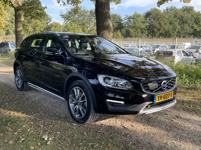 Volvo V60 Cross Country 2.0 T5 Polar+ 2019 Benzine 4