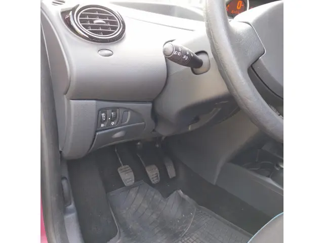 Renault Twingo 1.2 16V airco 2013 Benzine 22