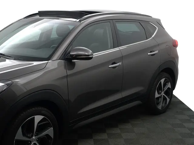 Hyundai Tucson 1.6 T-GDi Premium 4WD Aut- 2016 Benzine 29
