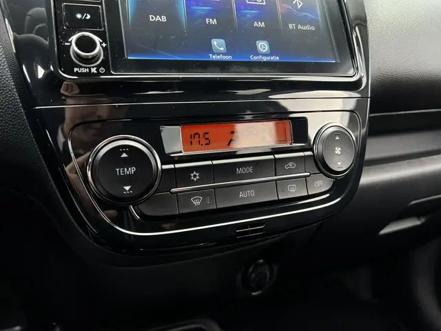 Mitsubishi Space Star 1.2 Dynamic 2024 Benzine 14
