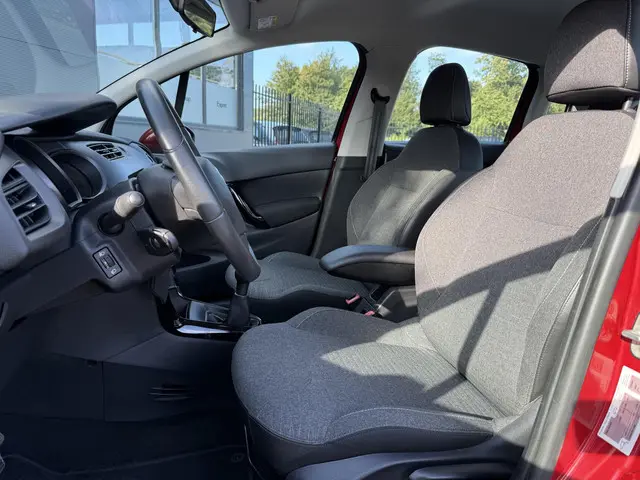 Citroën C3 1.2 PureTech Collection 2015 Benzine 8