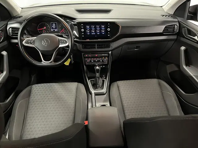Volkswagen T-Cross 3