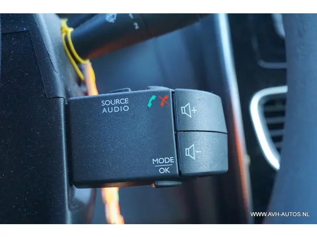 Renault Clio Estate 0.9 TCe Life 2017 Benzine 19