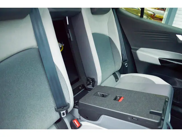 Volkswagen ID.3 Pro 58 kWh | Panoramadak 2021 Elektrisch 46