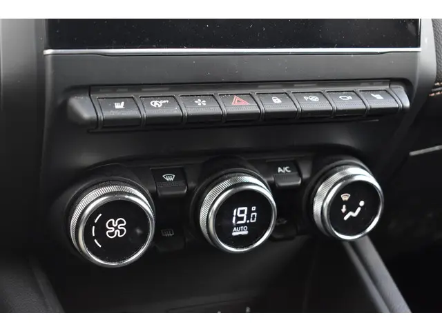 Renault Captur Tce 160 Mild Hybrid Iconic 2022 Benzine 17