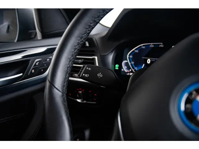 BMW X3 xDrive30e High Executive 2021 Hybride Benzine 31