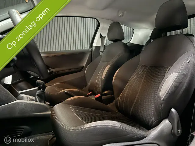Peugeot 208 1.0 PureTech Access|NAVI|AIRCO|APK| 2015 Benzine 10