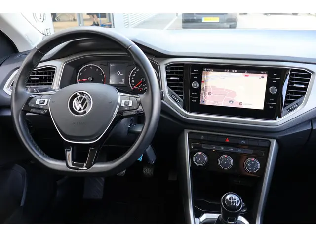 Volkswagen T-Roc 1.5 TSI Style Business 2021 Benzine 25
