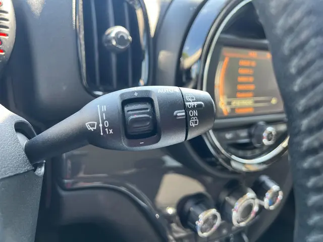 MINI Countryman Mini 1.5 Cooper 2017 Benzine 12