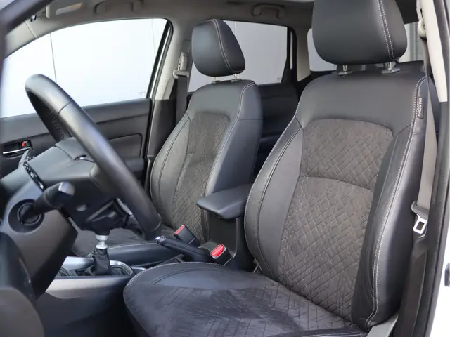 Suzuki Vitara 1.4 Boosterjet Style 2022 Hybride Benzine 4