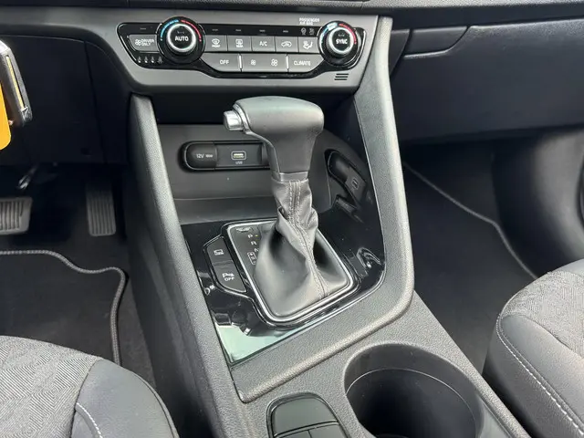 Kia Niro 1.6 GDI HYBRID DYNAMICLINE 2020 Hybride Benzine 22