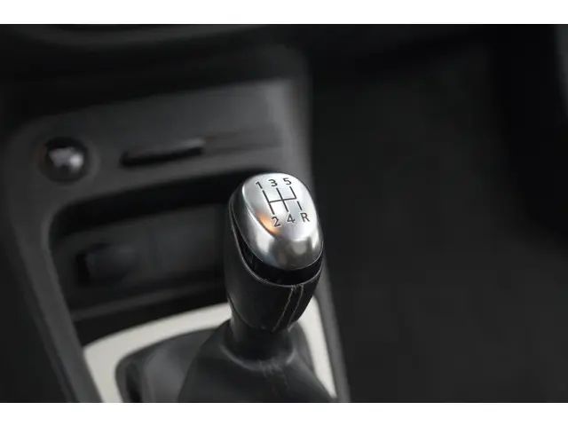 Renault Captur TCe 90 Limited 2017 Benzine 39